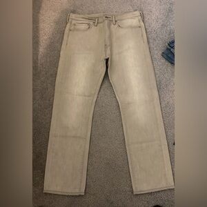 listing-status-banner